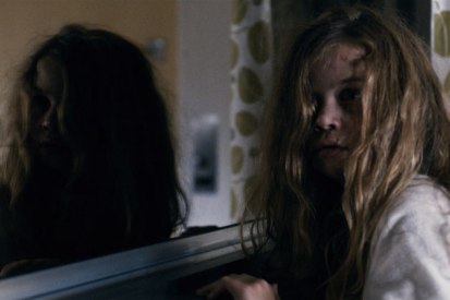 mama_clips_guillermo_del_toro